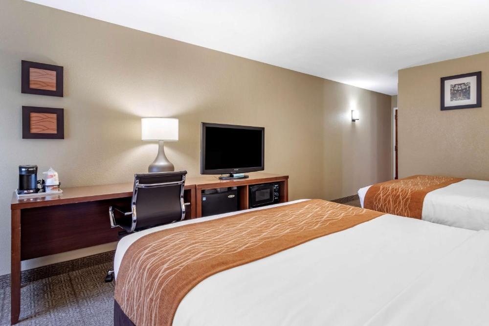 Comfort Inn Biltmore West Image 7